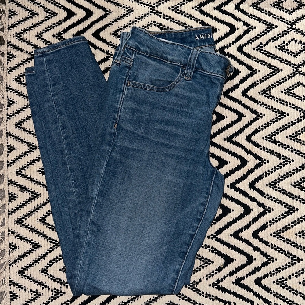 American eagle jeans!